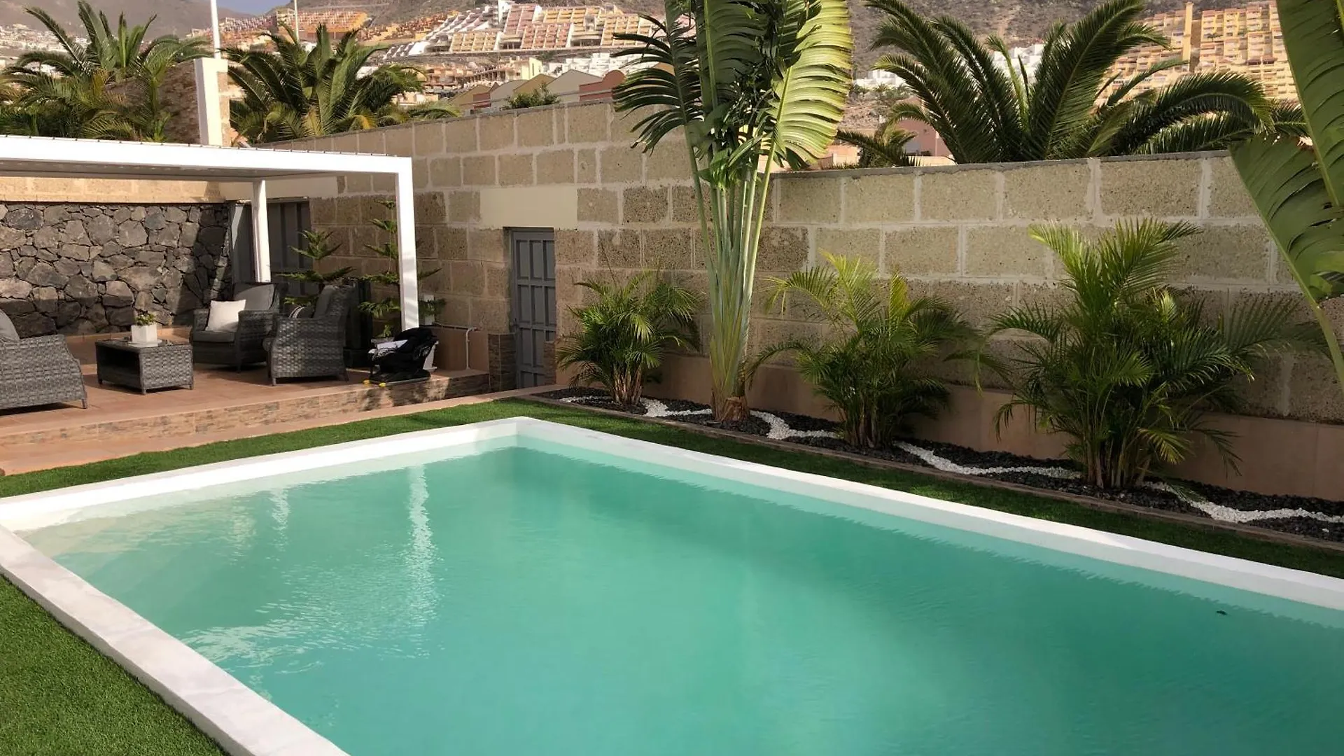 Villa Vanesa Luxury Private Villa With A Heated Pool, 4 Bedrooms And 4 Bathrooms Costa Adeje