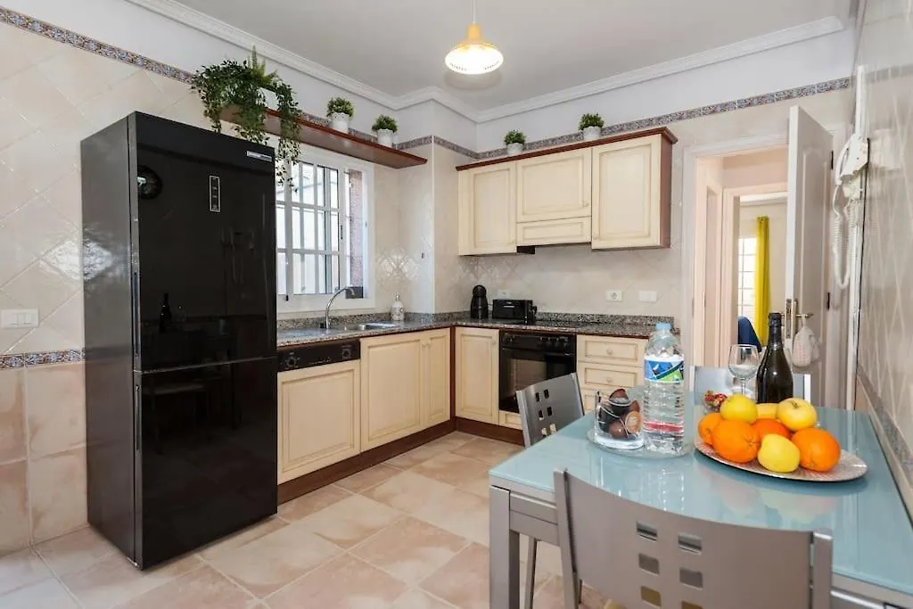 Villa Vanesa Luxury Private Villa With A Heated Pool, 4 Bedrooms And 4 Bathrooms Costa Adeje  0*, Costa Adeje (Tenerife) Espagne